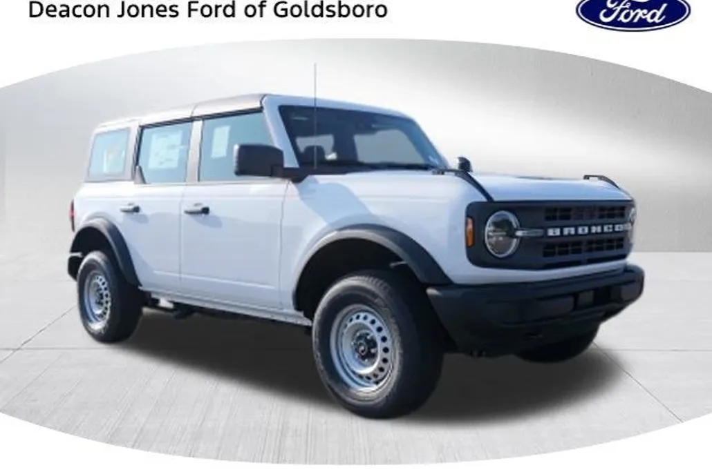 2025 Ford Bronco Base photo 1