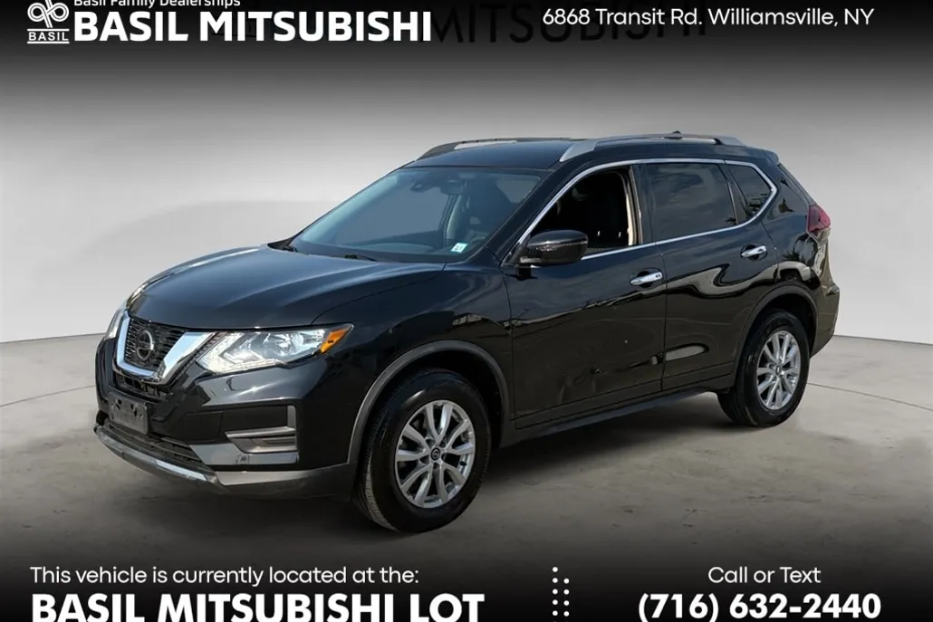 2020 Nissan Rogue SV photo 1