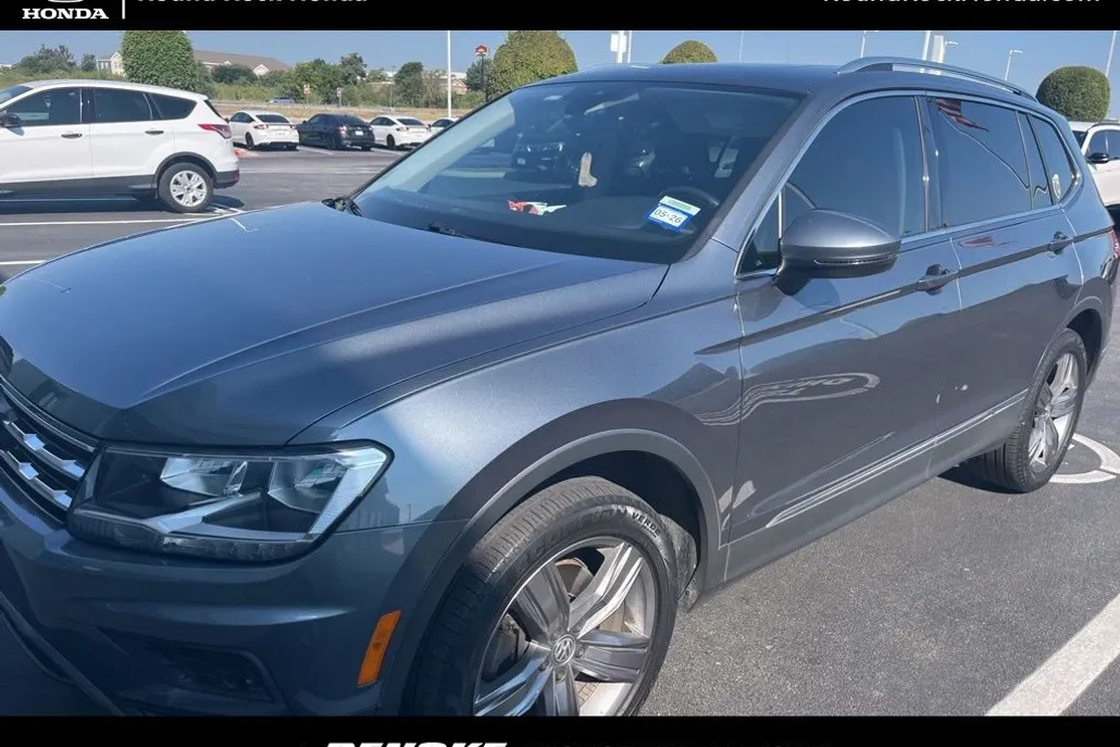 2020 Volkswagen Tiguan SE photo 1
