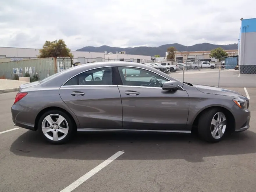 2016 Mercedes Benz CLA 250 photo 1