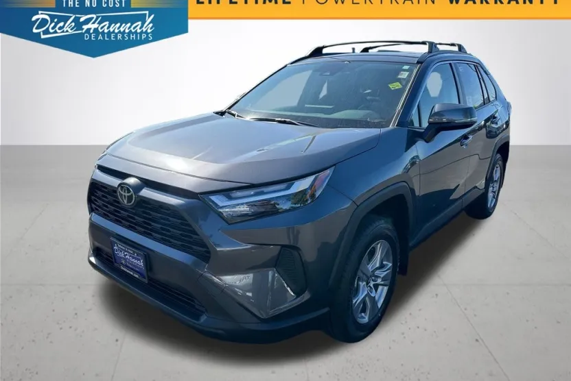 2025 Toyota RAV4 Hybrid XLE photo 1