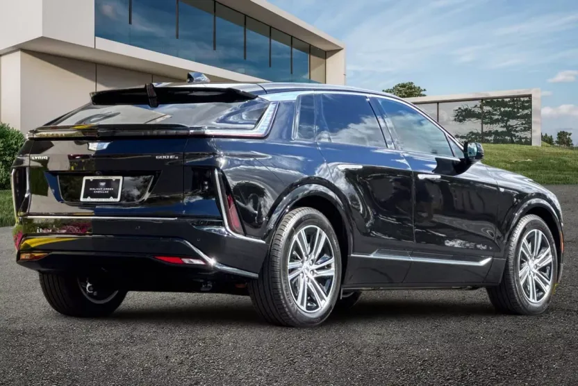 2026 Cadillac Lyriq Luxury photo 1
