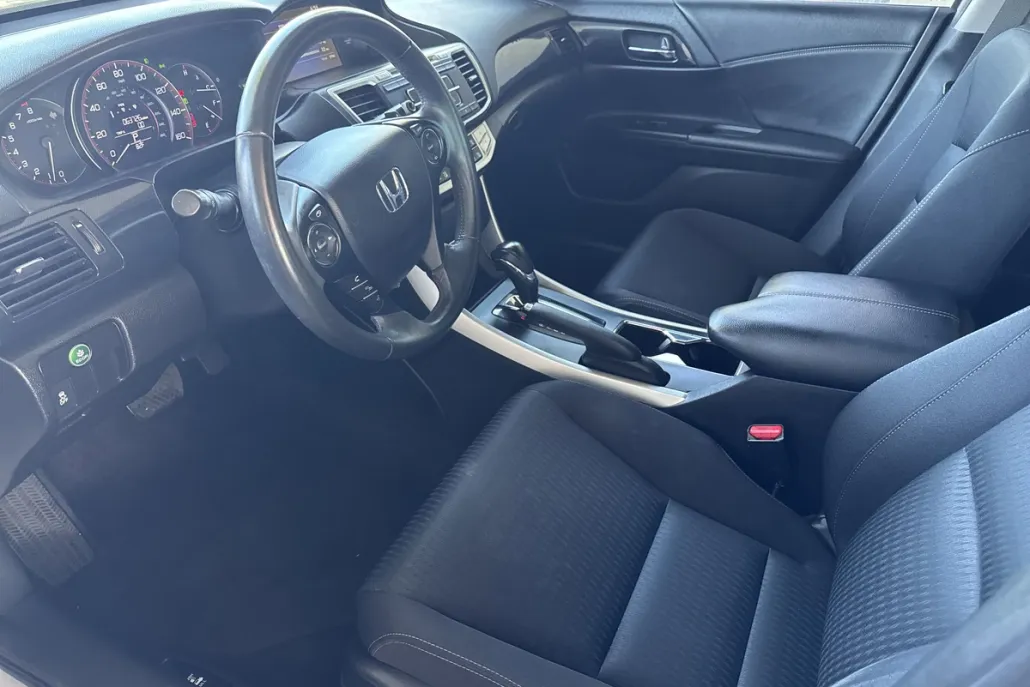 2015 Honda Accord Sport photo 1
