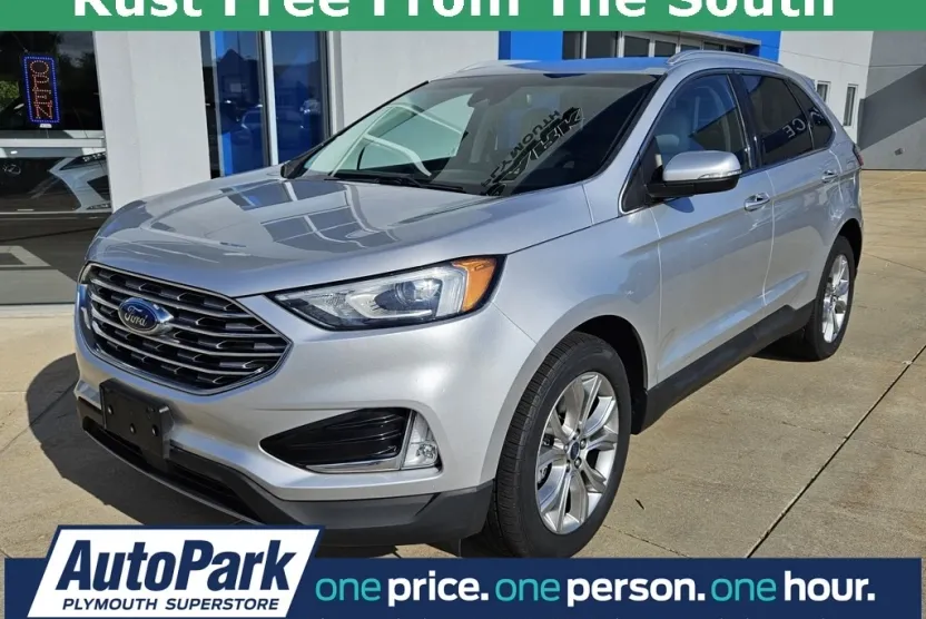 2019 Ford Edge Titanium photo 1