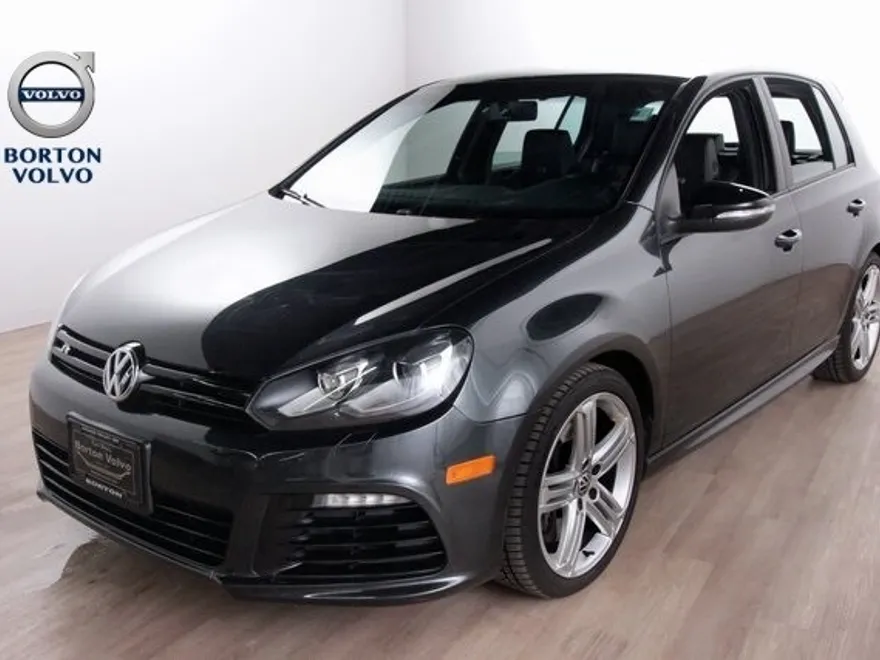 2013 Volkswagen Golf R photo 1