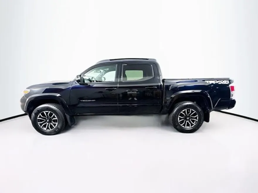 2022 Toyota Tacoma TRD Sport photo 1