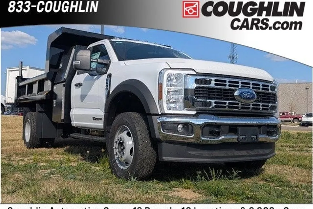 2025 Ford F-600 photo 1