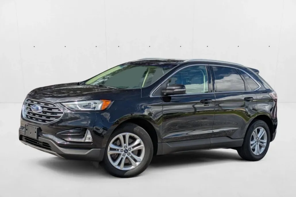 2019 Ford Edge SEL photo 1