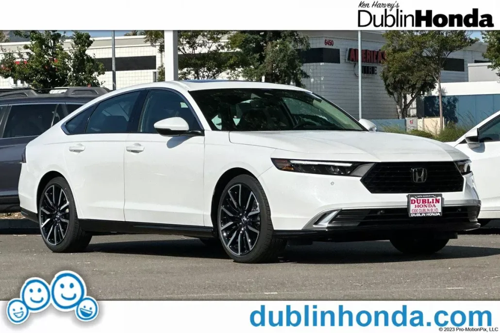 2025 Honda Accord Hybrid Touring photo 1