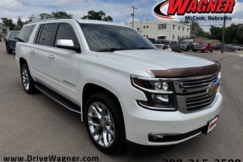 2019 Chevrolet Suburban Premier photo 1