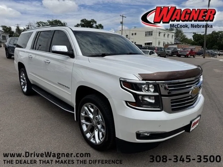 2019 Chevrolet Suburban Premier photo 1