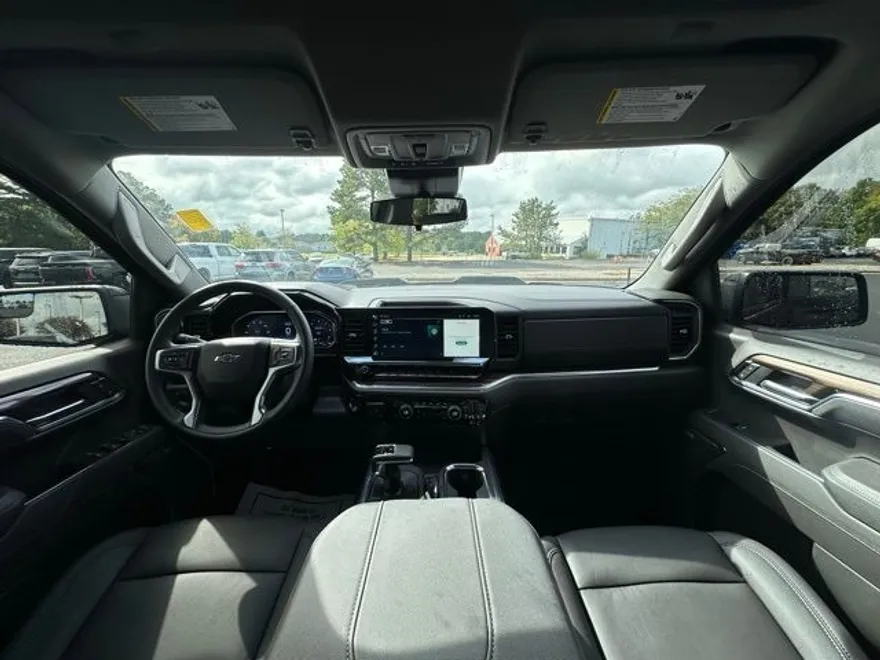 2025 Chevrolet Silverado 1500 LT Trail Boss photo 1