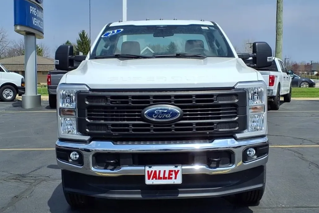 2023 Ford F-250 XL photo 1