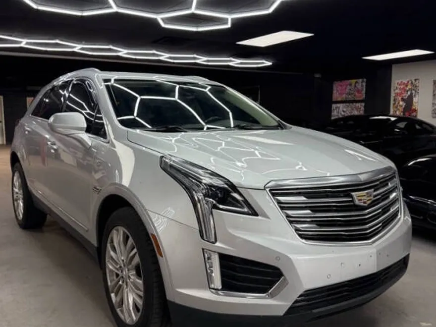 2019 Cadillac XT5 Premium Luxury photo 1