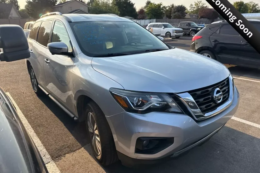 2020 Nissan Pathfinder SL photo 1