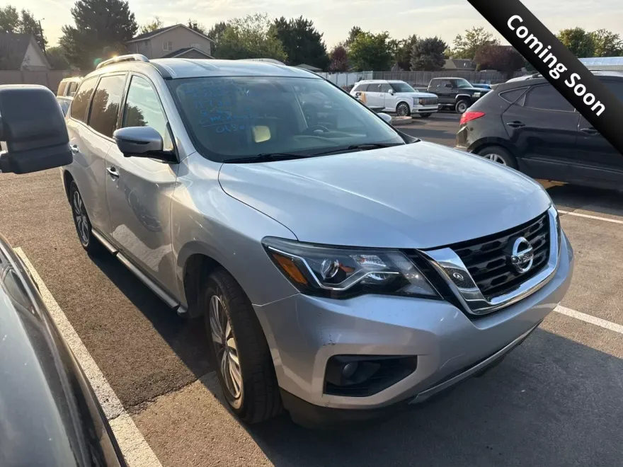 2020 Nissan Pathfinder SL photo 1