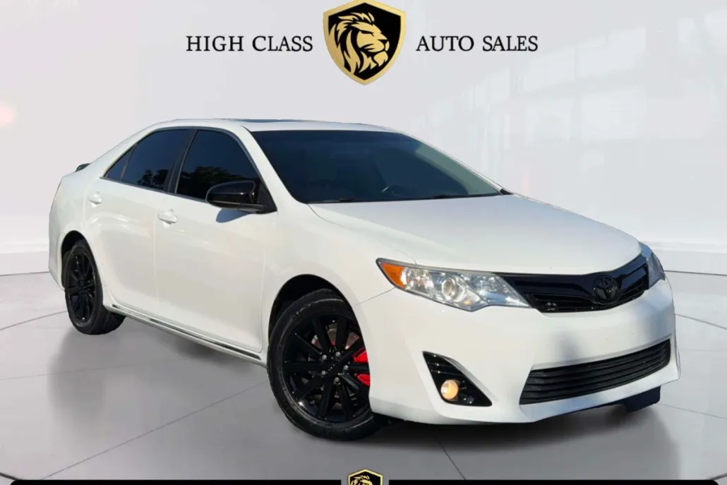 2013 Toyota Camry L photo 1
