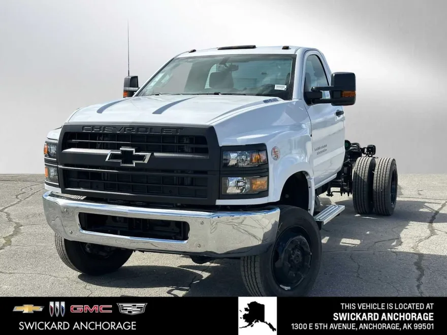 2024 Chevrolet Silverado 5500HD Work Truck photo 1