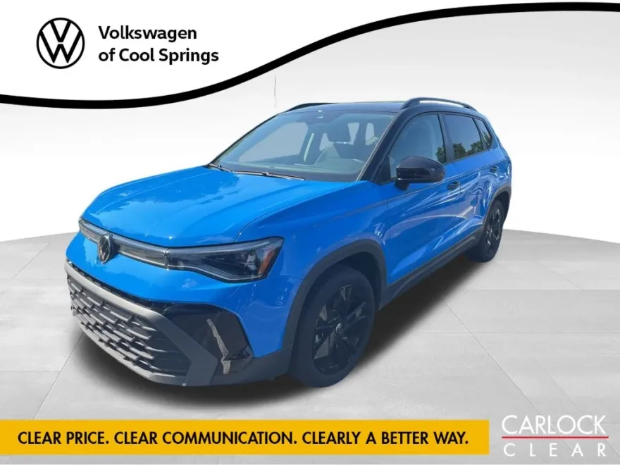 2025 Volkswagen Taos SE photo 1
