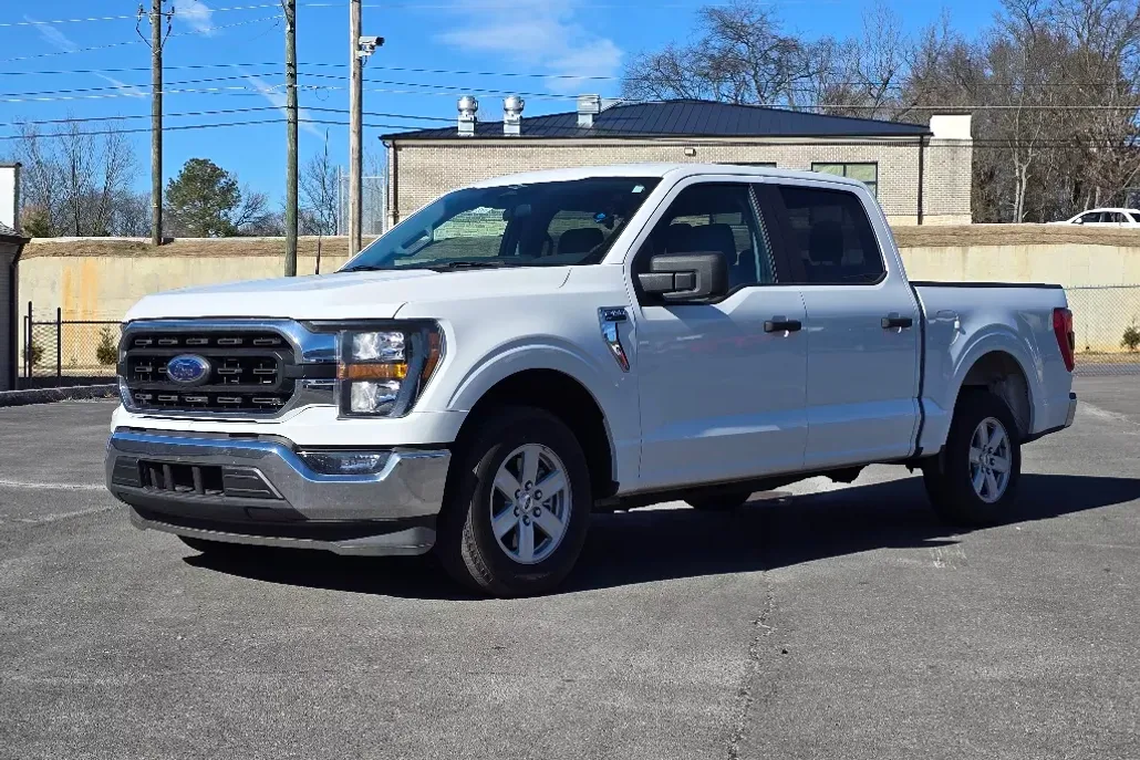 2023 Ford F-150 XLT photo 1