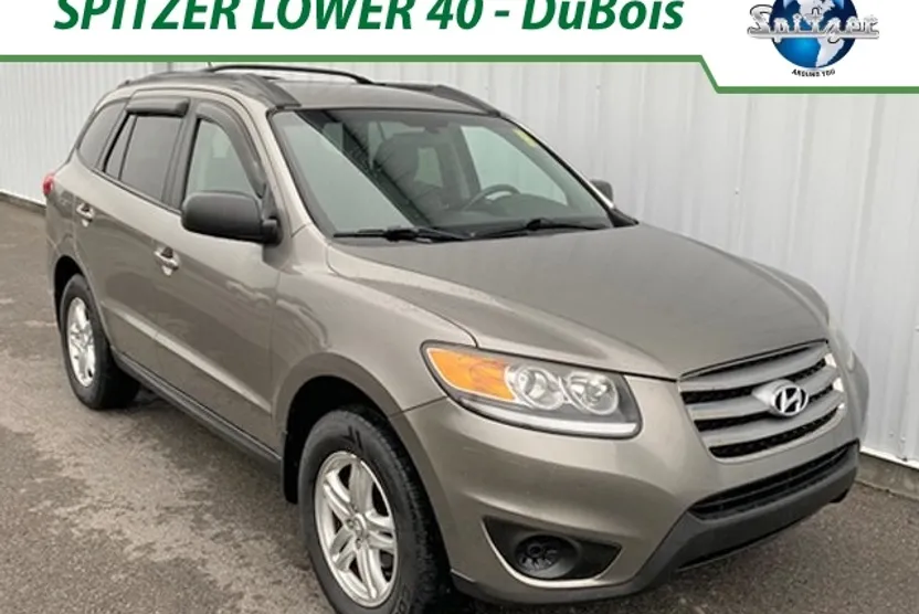 2012 Hyundai Santa Fe GLS photo 1