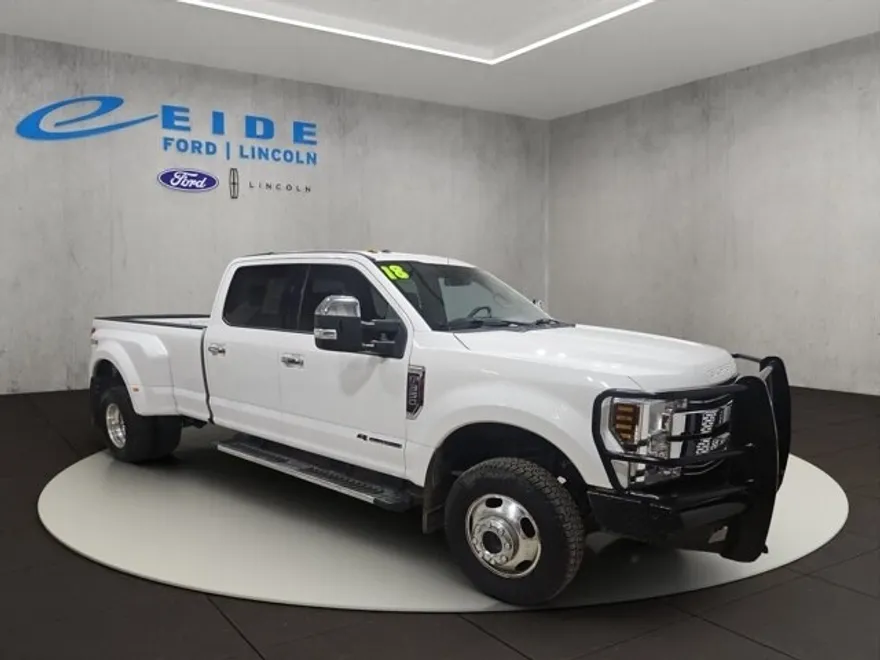2018 Ford F-350 Lariat photo 1