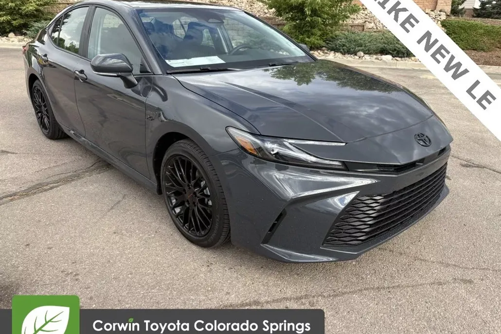 2025 Toyota Camry LE photo 1