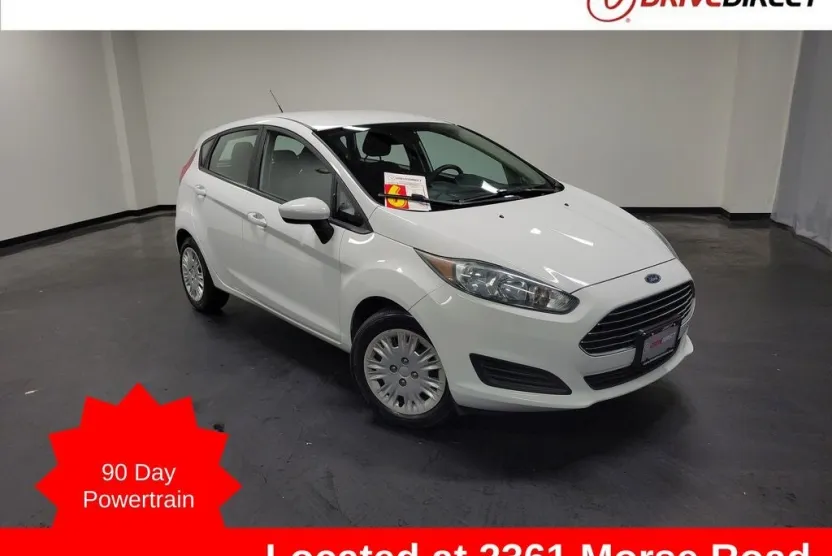 2016 Ford Fiesta S photo 1