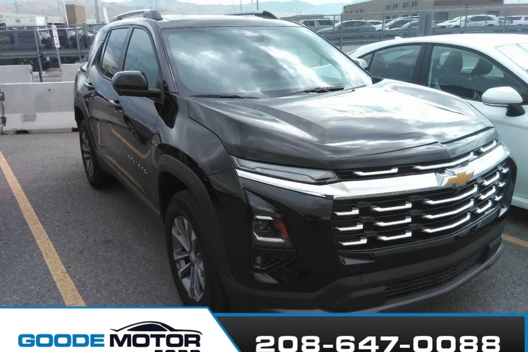 2025 Chevrolet Equinox LT photo 1