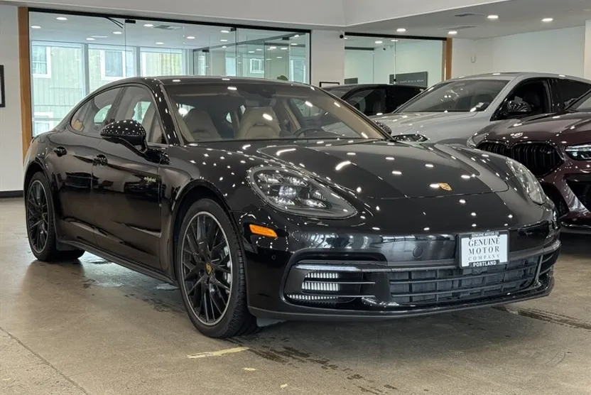 2020 Porsche Panamera 4 E-Hybrid photo 1