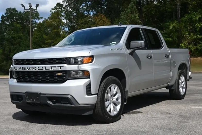 2022 Chevrolet Silverado 1500 Custom photo 1