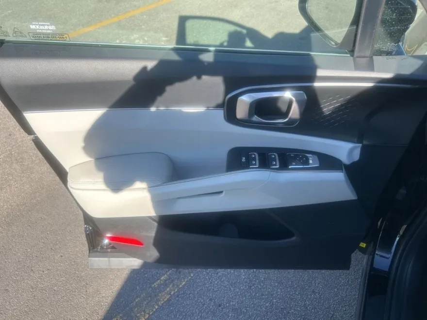 2025 Kia Sorento Hybrid EX photo 1