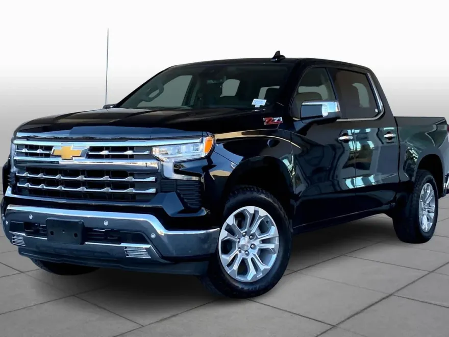 2024 Chevrolet Silverado 1500 LTZ photo 1