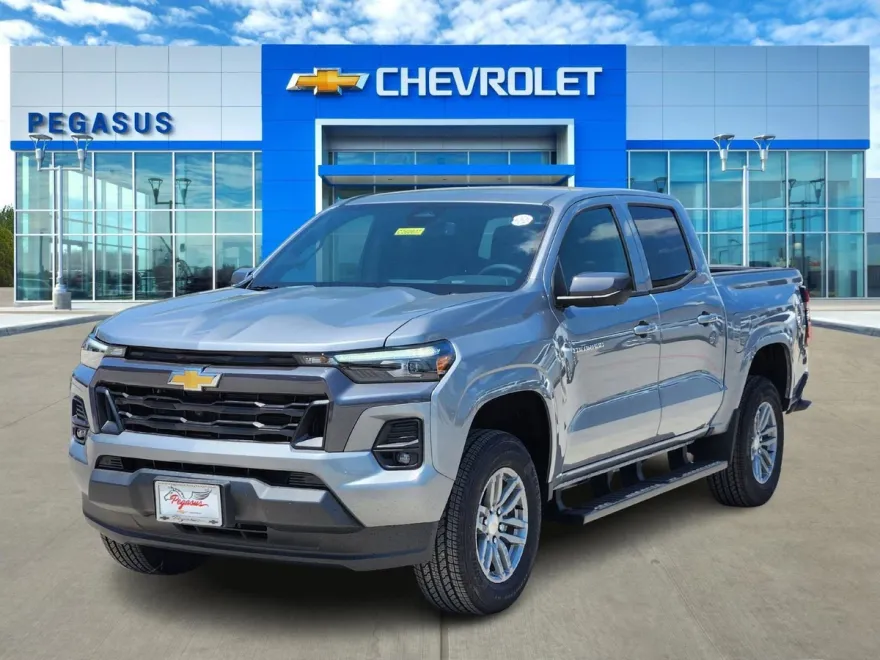 2026 Chevrolet Colorado LT photo 1