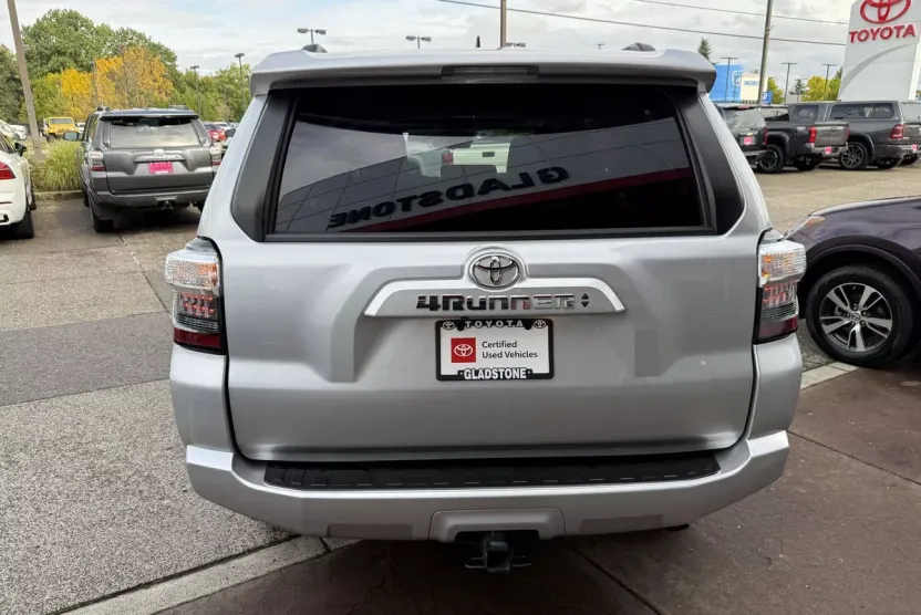 2022 Toyota 4Runner SR5 Premium photo 1