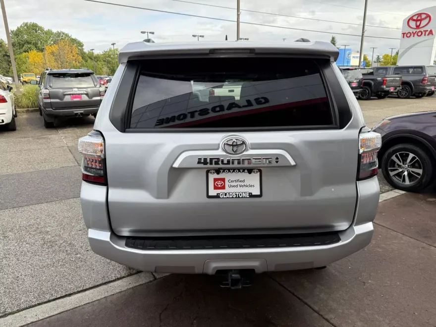 2022 Toyota 4Runner SR5 Premium photo 1