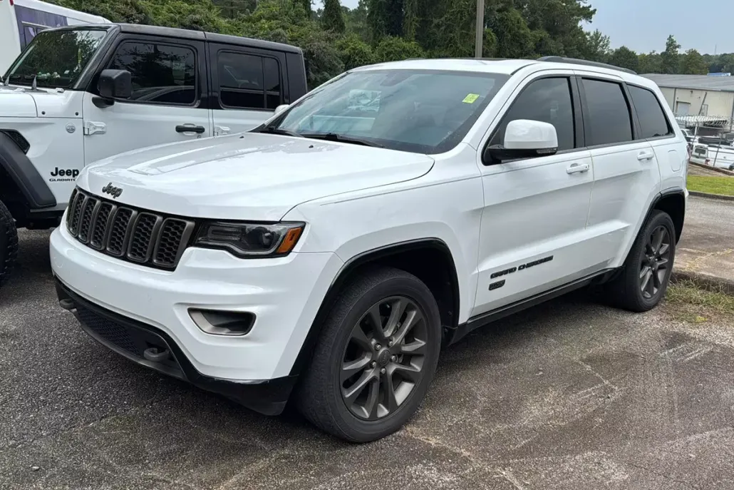 2016 Jeep Grand Cherokee Limited photo 1