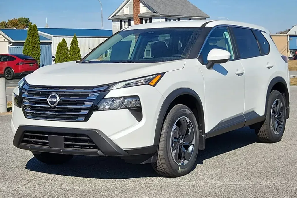 2025 Nissan Rogue SV photo 1