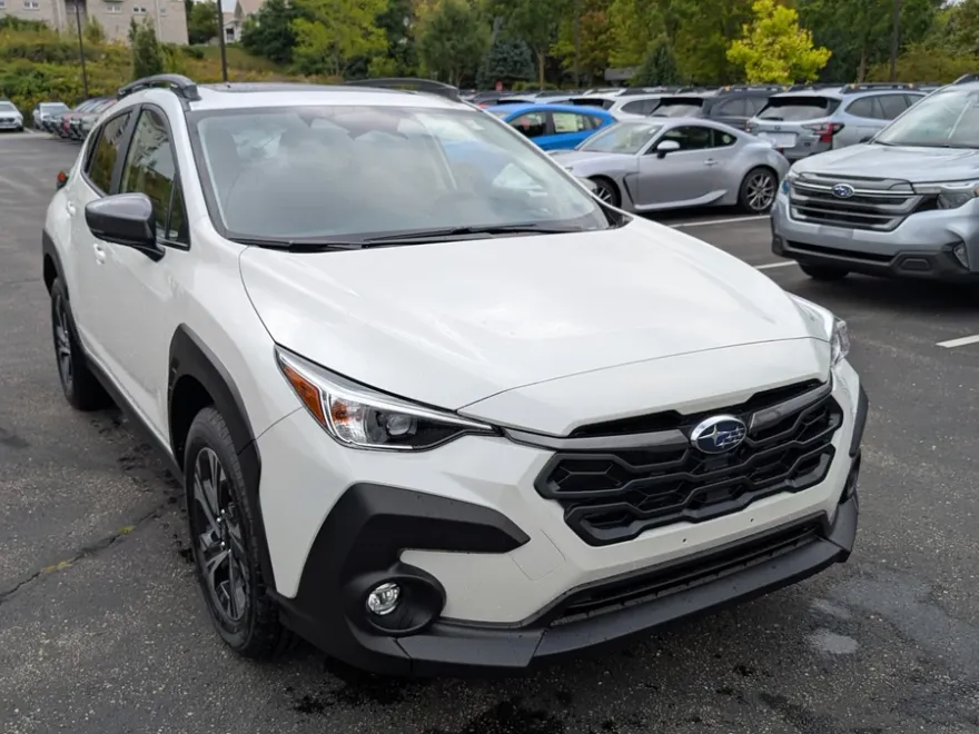 2025 Subaru Crosstrek Premium photo 1