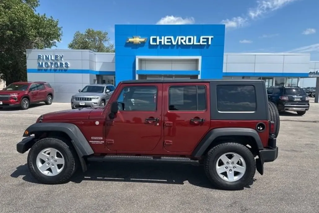 2010 Jeep Wrangler Unlimited Sport photo 1