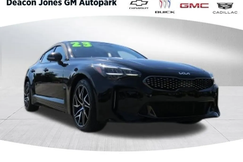 2023 Kia Stinger GT-Line photo 1