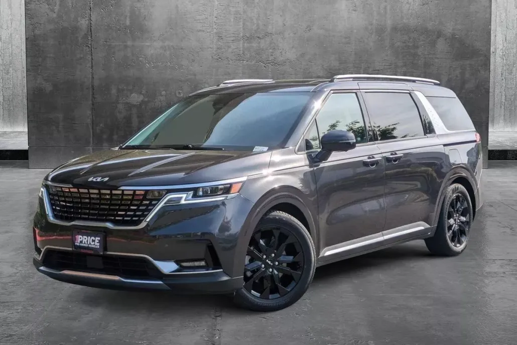2022 Kia Carnival SX Prestige photo 1