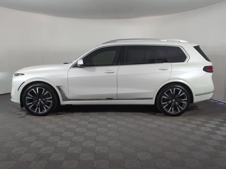 2025 Bmw X7 xDrive40i photo 1