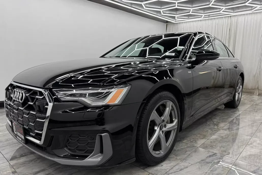 2024 Audi A6 Quattro Premium Plus photo 1