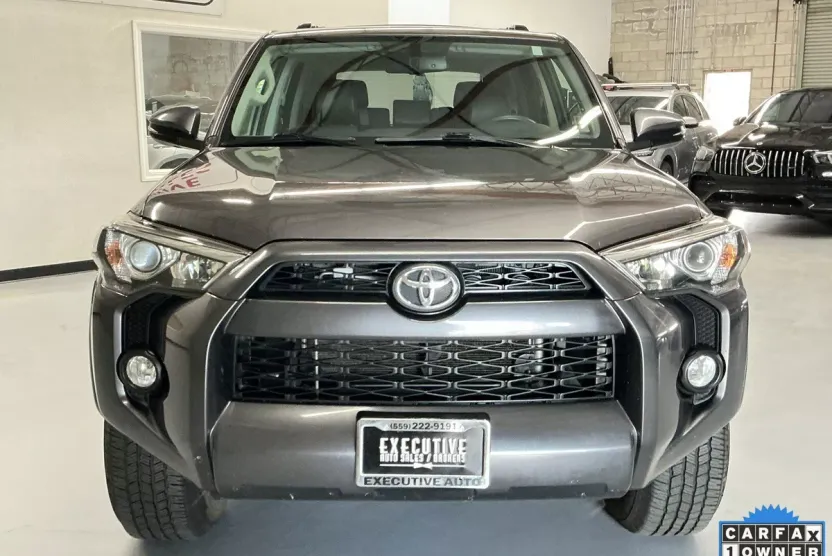 2018 Toyota 4Runner SR5 Premium photo 1