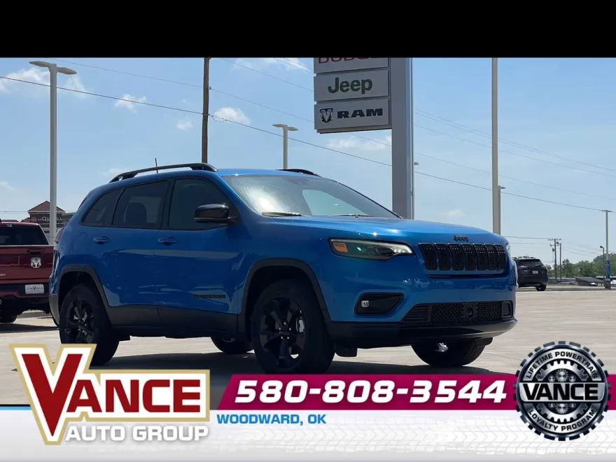 2023 Jeep Cherokee Altitude Lux photo 1