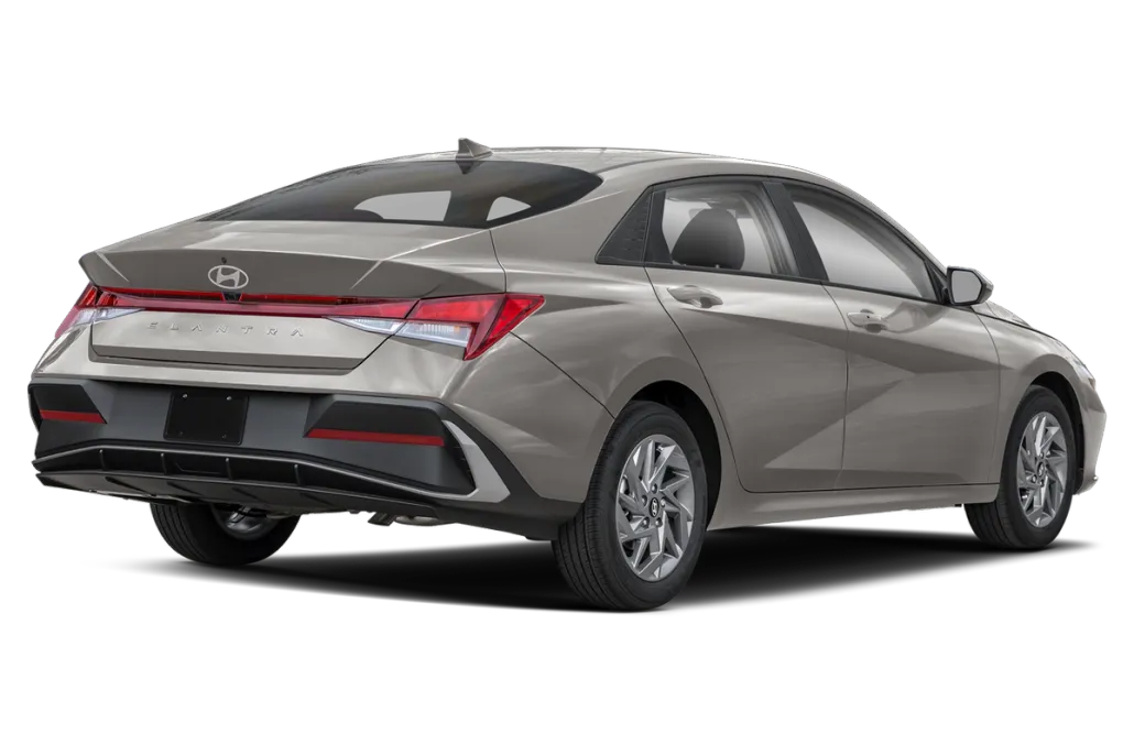 2024 Hyundai Elantra SEL photo 1