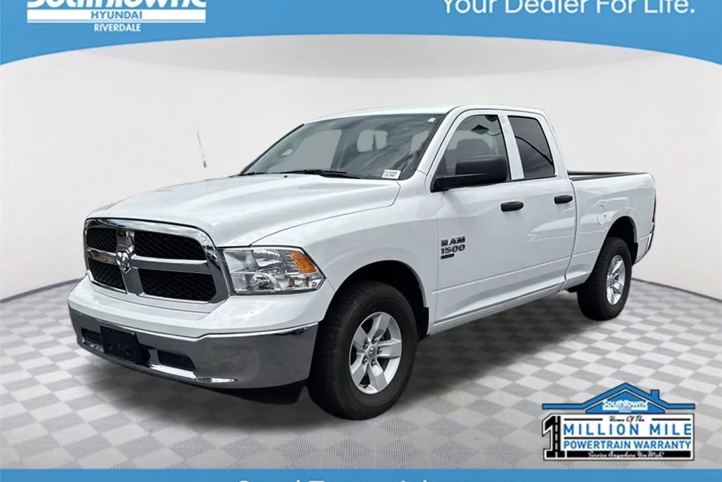 2024 Ram 1500 Classic SLT photo 1