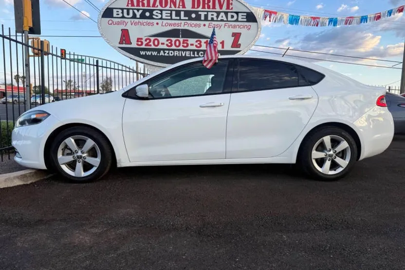 2015 Dodge Dart SXT photo 1