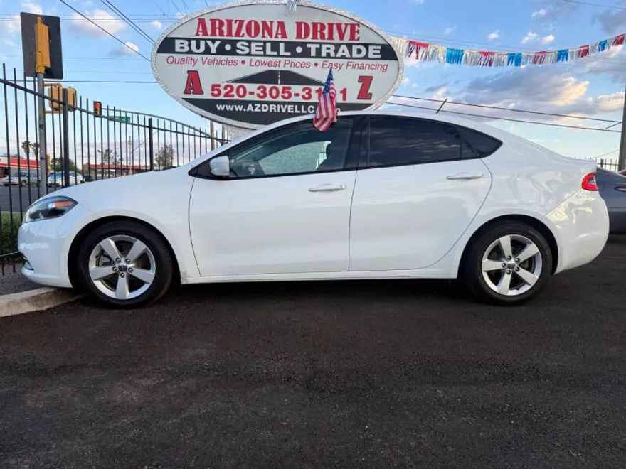2015 Dodge Dart SXT photo 1